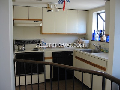 Allston Apartment for rent 2 Bedrooms 1 Bath Boston - $3,400