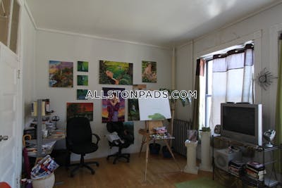 Allston Apartment for rent 5 Bedrooms 2 Baths Boston - $5,199
