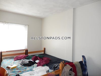 Allston 3 Beds 2 Baths Boston - $4,300 No Fee