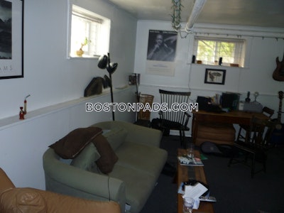 Allston/brighton Border Apartment for rent 3 Bedrooms 1 Bath Boston - $3,200 50% Fee