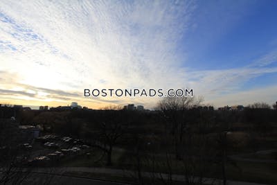 Northeastern/symphony 3 Beds 2 Baths Boston - $4,850