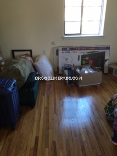 Brookline Apartment for rent 2 Bedrooms 1 Bath  Coolidge Corner - $3,795 No Fee