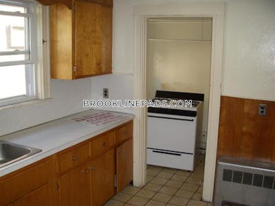Brookline Nice 5 Beds 1 Bath on Washington St  Washington Square - $3,900 No Fee