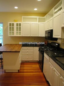 Cambridge 3 Bed 1 Bath CAMBRIDGE  Central Square/cambridgeport - $4,600