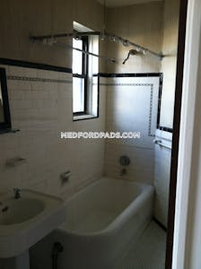 Medford 1 Bed 1 Bath MEDFORD  Wellington - $1,850 No Fee