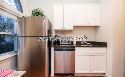 Brookline 1 Bed 1 Bath BROOKLINE  Cleveland Circle - $4,800