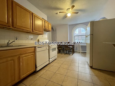 Brookline 4 Beds 2 Baths  Boston University - $6,400 No Fee