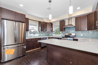 Medford 5 Bed 5.5 Bath MEDFORD  Tufts - $6,995