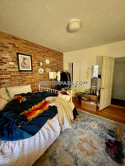 Mission Hill 4 Bed, 1.5 Bath Unit Boston - $5,000