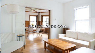 Brookline Spacious and Modern 7 Bed 3 Bath BROOKLINE- BOSTON UNIVERSITY $11,500  Boston University - $9,900