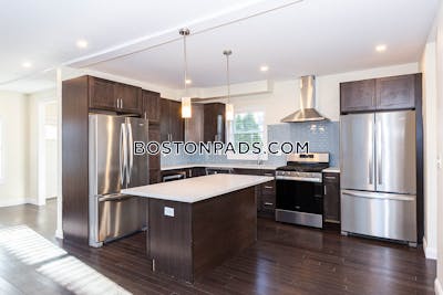 Medford 6 Beds 5.5 Baths  Tufts - $6,900 No Fee