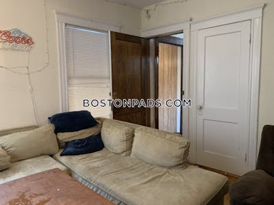 Somerville 4 Bed 1 Bath SOMERVILLE  Tufts - $4,400