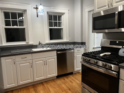 Winthrop 2 Beds 1 Bath - $2,900