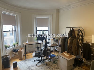 Northeastern/symphony Deal Alert! Studio 1 Bath apartment in Huntington Ave Boston - $2,450