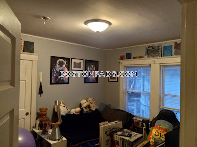 Brighton 5 Bed, 2 Bath Unit Boston - $4,100