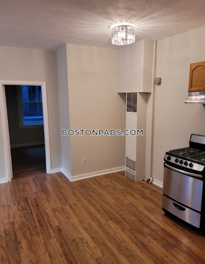 North End 2 Bed, 1 Bath Unit Boston - $3,550 No Fee