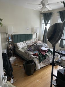 Somerville 4 Beds 2 Baths  Tufts - $5,200