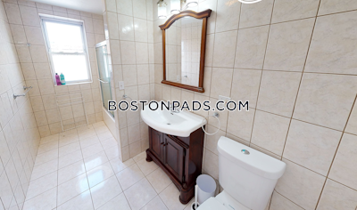 Brookline Renovated 4 Bed 2 bath available 9/1 on Thatcher St in Brookline!  Boston University - $6,500 No Fee