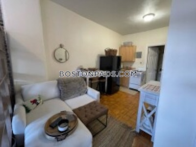 Beacon Hill Studio 1 Bath Boston - $2,250 50% Fee