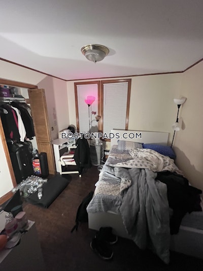 Mission Hill 5 Bed, 2 Bath Unit Boston - $5,700
