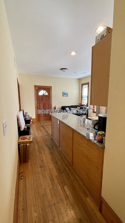 Mission Hill 5 Beds 2 Baths Boston - $6,450