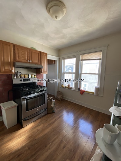 Medford 4 Beds 1 Bath  Tufts - $3,700