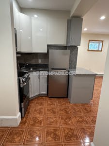 Brookline Excellent 1 bed 1 bath available NOW on Babcock St in Brookline!!   Coolidge Corner - $2,700 No Fee