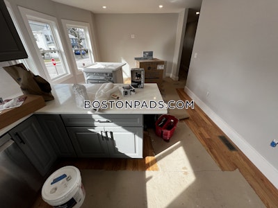 Medford 6 Beds 3 Baths  Tufts - $8,400