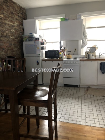 Beacon Hill 2 Beds 1 Bath Boston - $4,000 50% Fee