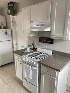 North End 2 Beds 1 Bath Boston - $4,155 No Fee