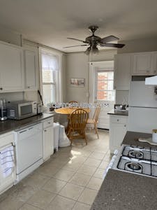 North End 2 Beds 1 Bath Boston - $4,185