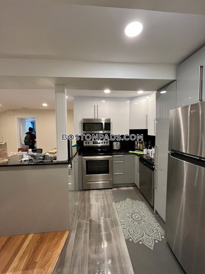 Brookline 3 Beds 2 Baths  Cleveland Circle - $4,400 No Fee