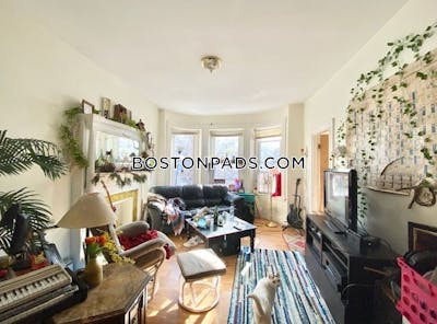 Fort Hill 4 Beds 2 Baths Boston - $4,400