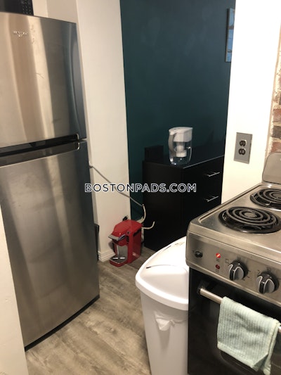 Beacon Hill Studio 1 Bath Boston - $2,150 50% Fee