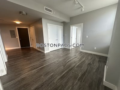 Lynn 2 Bed 2 Bath LYNN $2,750 - $2,875 No Fee