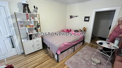 Cambridge 0 Bed 1 Bath CAMBRIDGE  Harvard Square - $2,595 No Fee