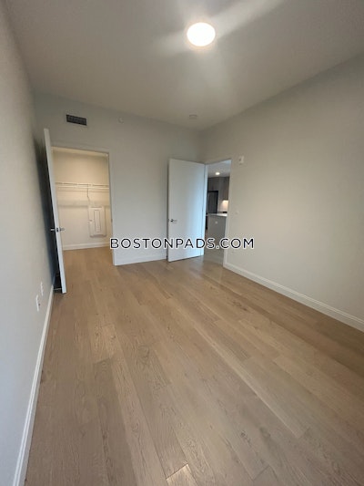Allston 2 Beds 2 Baths Boston - $4,900 No Fee