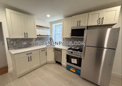 East Boston 2 Bed, 1 Bath Unit Boston - $2,800 50% Fee
