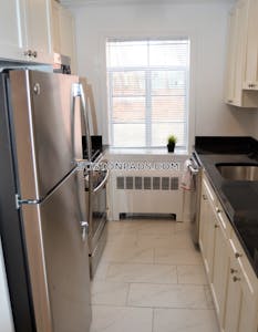 Brookline 2 Bed 1 Bath BROOKLINE- COOLIDGE CORNER $3,890 Coolidge Corner - $3,890 No Fee