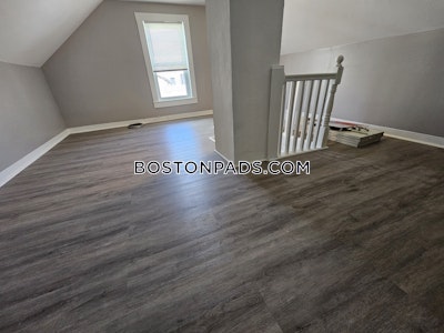 Quincy 2 Bed 1 Bath QUINCY  Quincy Center - $2,395 50% Fee