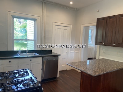 Somerville 5 Beds 1 Bath  Tufts - $5,900 No Fee