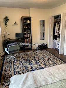 South Boston Nice 3 Bed 1 Bath on East Broadway in South Boston Boston - $4,450