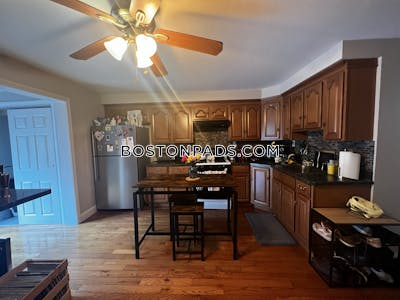 East Boston 1 Bed 1 Bath Boston - $2,600 No Fee