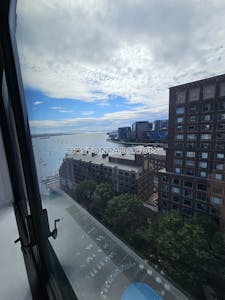Downtown Beautiful 2 Bed 2.5 Bath on East India Row in the Seaport Available NOW! Boston - $4,500