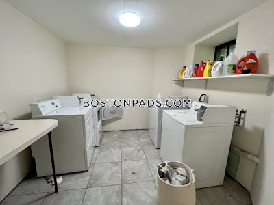 Brighton 3 Bed 1 Bath BOSTON Boston - $3,300