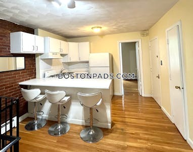 East Boston 2 Beds 1 Bath Boston - $2,800 No Fee