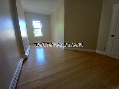 Roxbury 3 Bed 1 Bath BOSTON Boston - $3,095 No Fee
