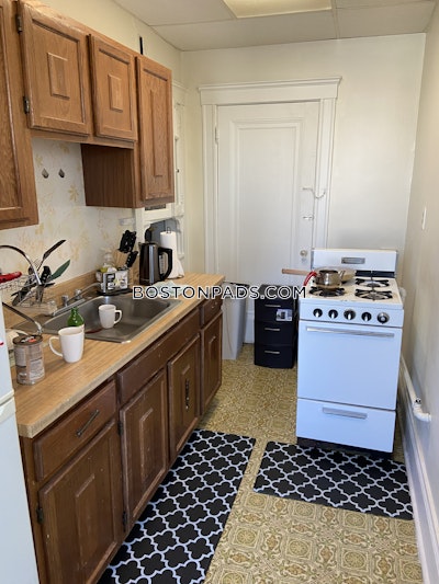 Medford Studio 1 Bath  Medford Square - $1,700 No Fee