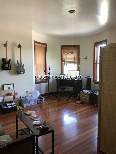 Jamaica Plain 3 Beds 1 Bath Boston - $3,800