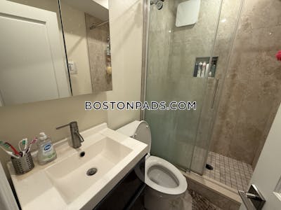 Brookline 3 Bed, 2 Bath Unit  Washington Square - $4,000 No Fee